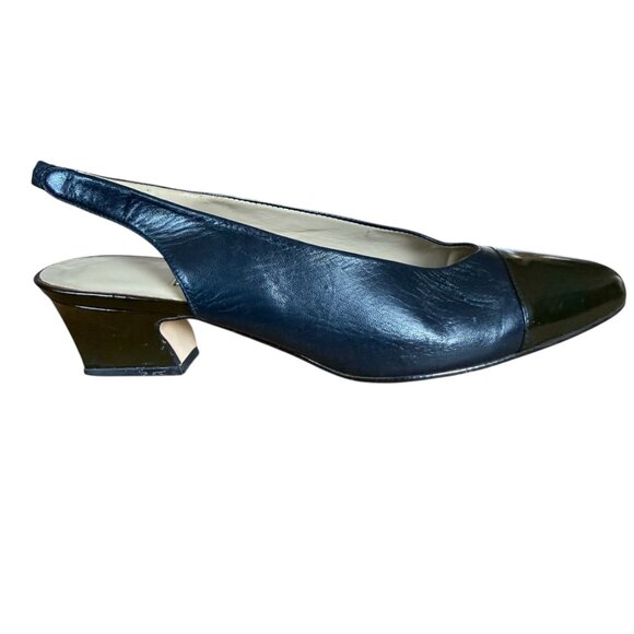Etienne Aigner blue and black slingback patent leather cap toe heels 6 1/2M - Picture 2 of 9